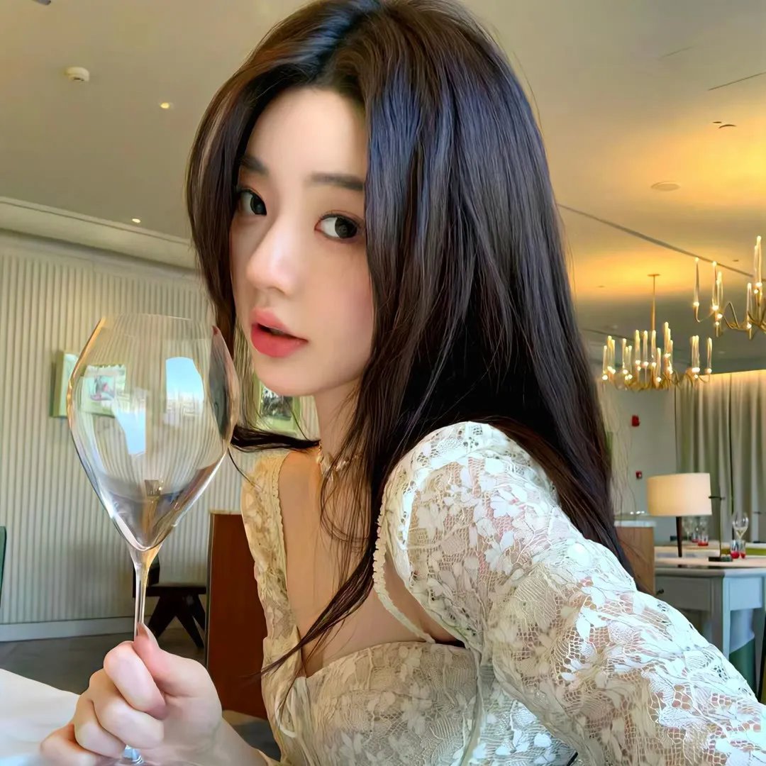 残酷高清封面
